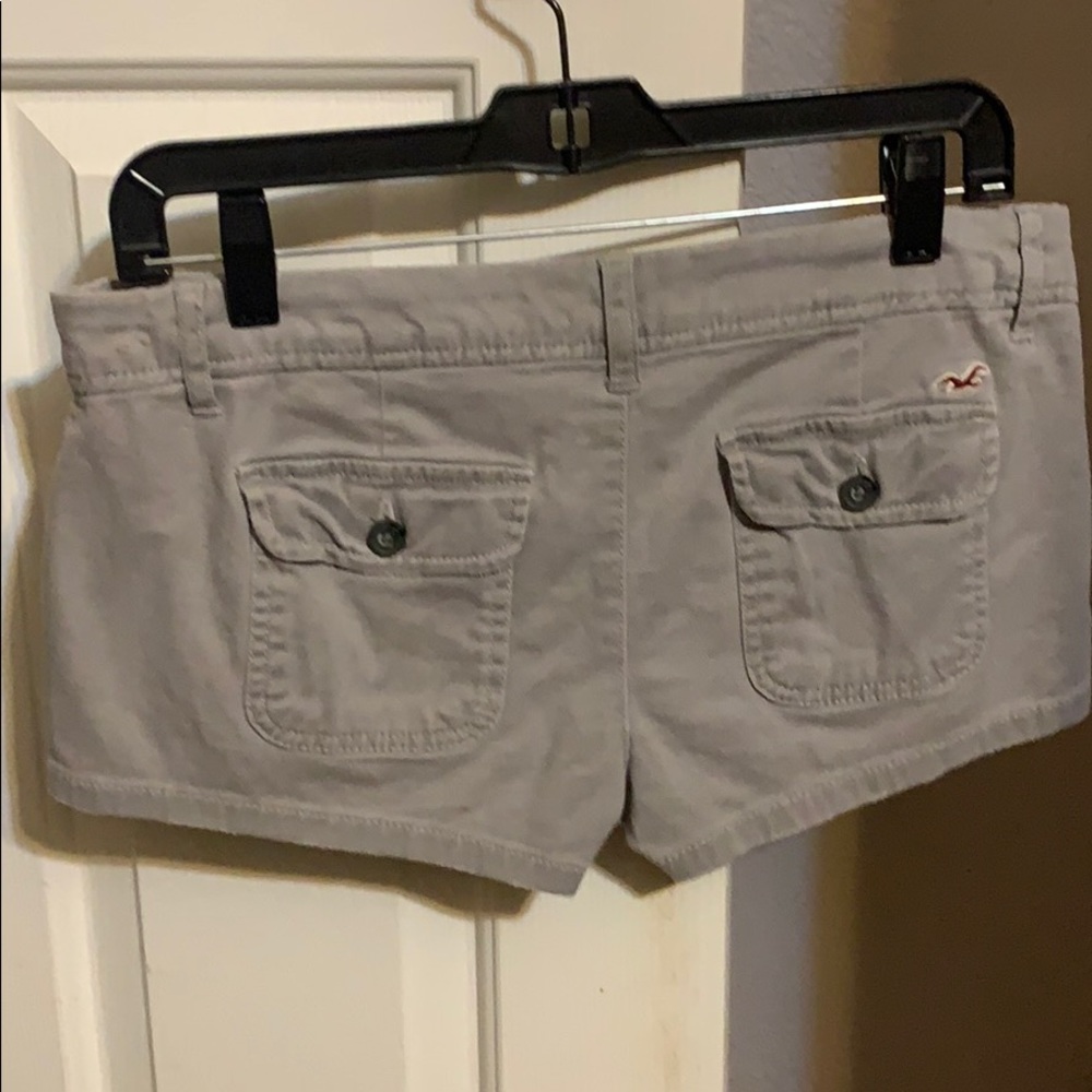 Shorts - Picture 3 of 4